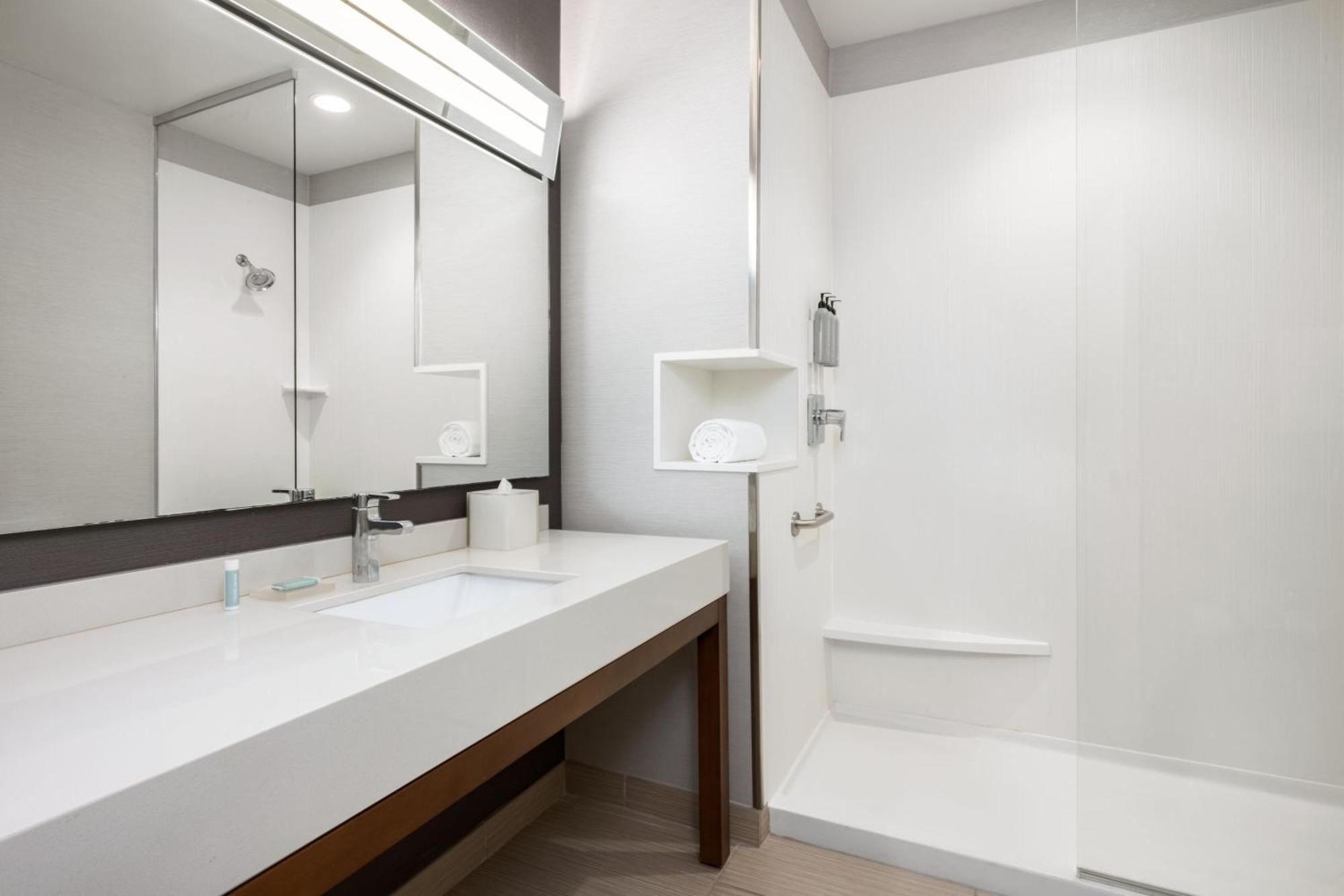 Courtyard By Marriott Auburn Hotell Eksteriør bilde